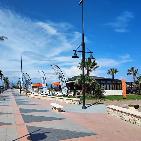 Alamos Flat - Parking Ev - Parking Free شقة توريمولينوس