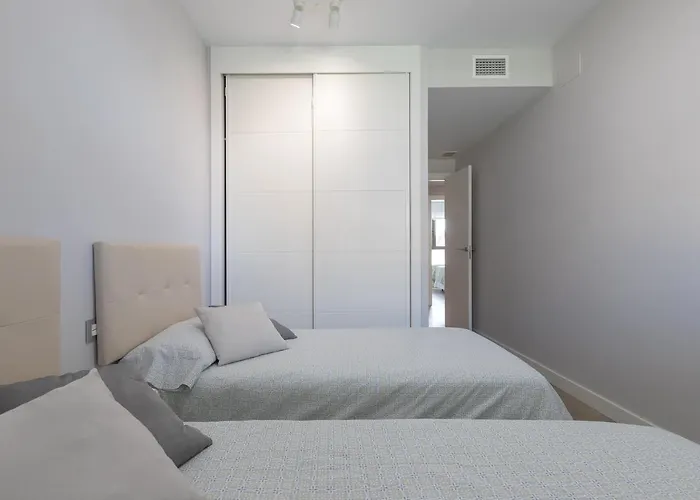 Alamos Flat - Parking Ev - Parking Free Apartment Torremolinos