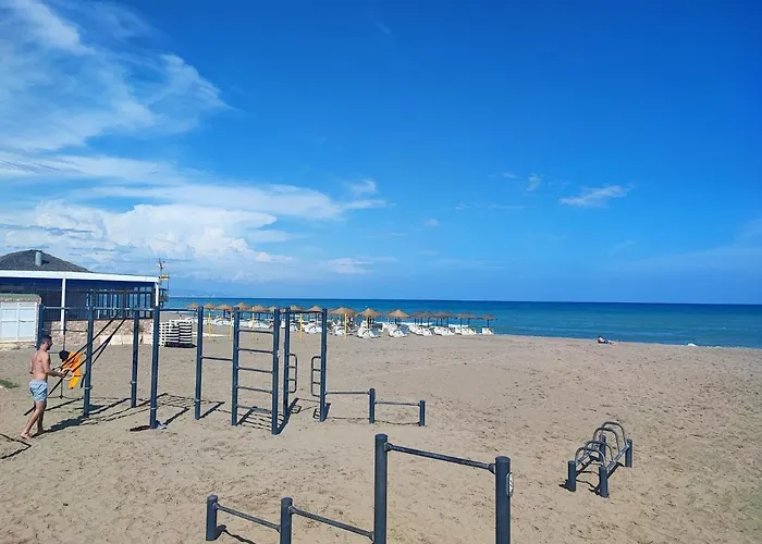 Alamos Flat - Parking Ev - Parking Free Apartment Torremolinos